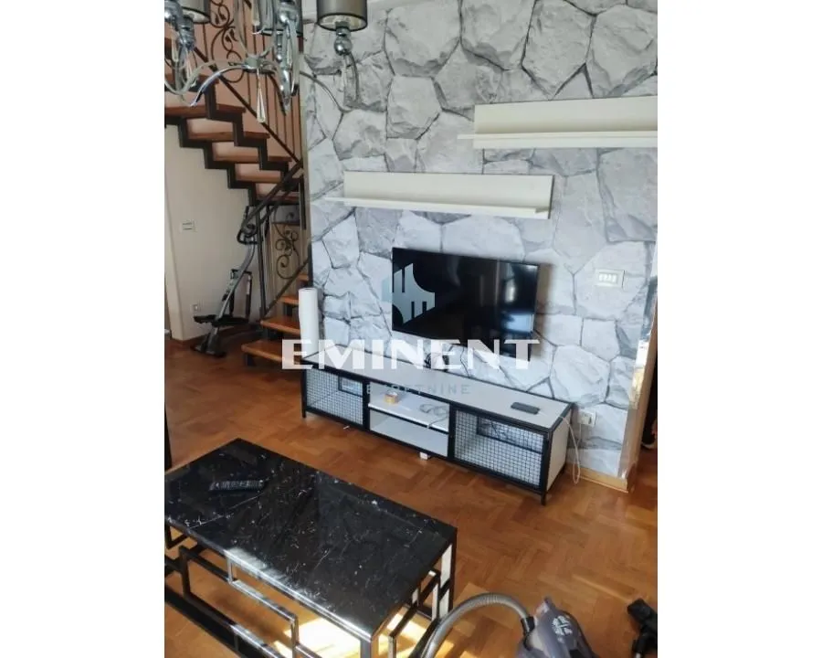 Rent, four bedroom apartment, 105m², Lekino Brdo, Voždovac Sve Podlokacije