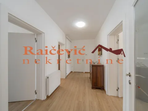 Prodaja, kuća, 322m², Mladenovac, Beograd - image 12