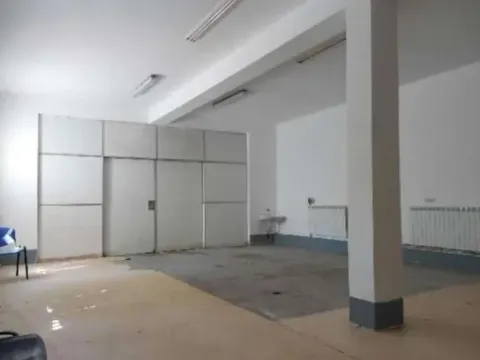Izdavanje, poslovni prostor, 260m², Ledine, Beograd - image 11