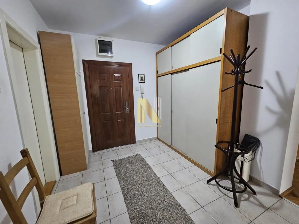 Izdavanje, trosoban stan, 69m², Grbavica, Novi Sad Sve Podlokacije