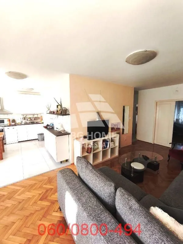 Rent, three bedroom apartment, 76m², Kalenić Pijaca, Vračar Sve Podlokacije