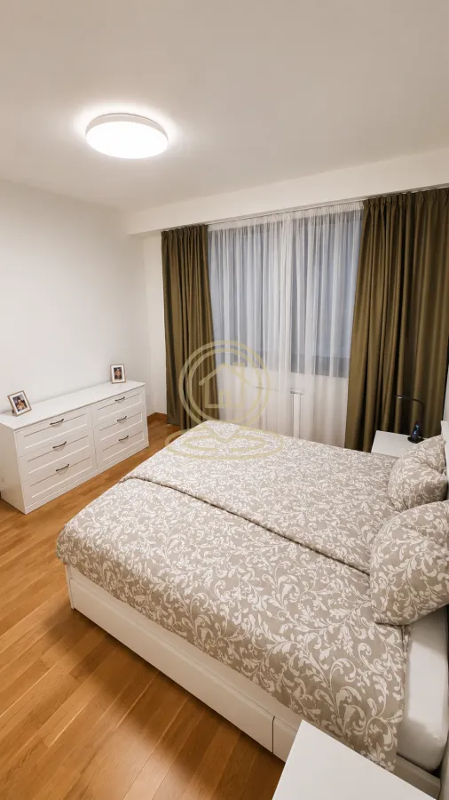 Izdavanje, dvosoban stan, 57m², Savski Venac, Beograd