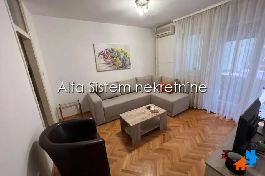 Rent, apartment, 40m², Južni Bulevar, Vračar Sve Podlokacije