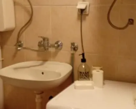 Izdavanje, jednosoban stan, 38m², Novi Sad, Srbija - image 5