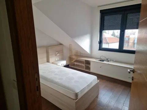 Izdavanje, trosoban stan, 80m², Senjak, Beograd - image 10