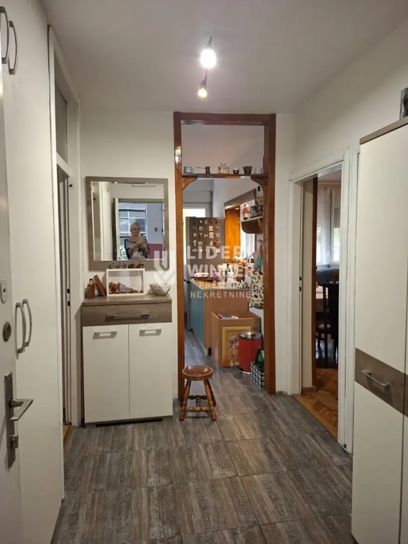 Prodaja, trosoban stan, 68m², Novi Beograd Sve Podlokacije, Beograd