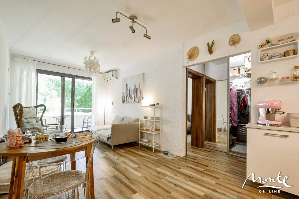 Sale, two bedroom apartment, 57m², Pržno, Budva