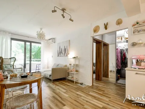 Prodaja, dvosoban stan, 57m², Pržno, Budva - image 17