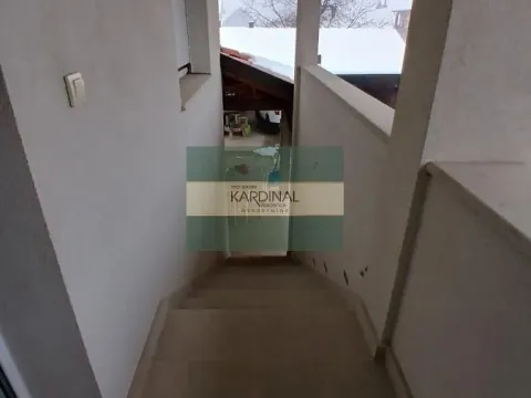 Prodaja, kuća, 273m², Grošnica, Kragujevac - image 19