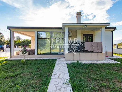 Izdavanje, kuća, 100m², Velje Brdo, Podgorica - image 2