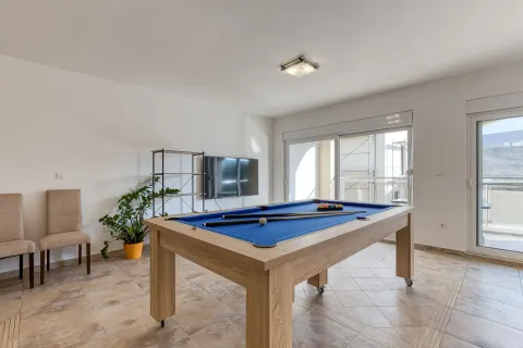 Rent, two bedroom apartment, 120m², Lazi, Budva - image 4