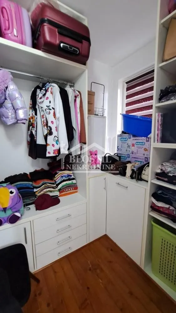 Sale, three bedroom apartment, 60m², Zvezdarska Šuma, Zvezdara Sve Podlokacije