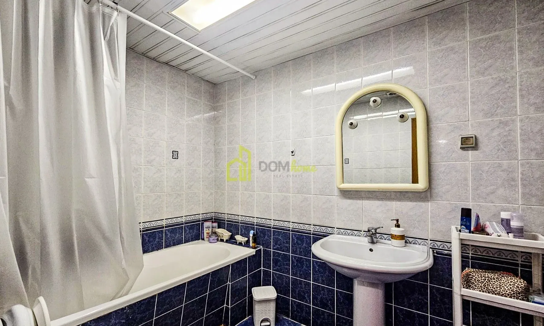 Izdavanje, trosoban stan, 130m², Preko Morače, Podgorica