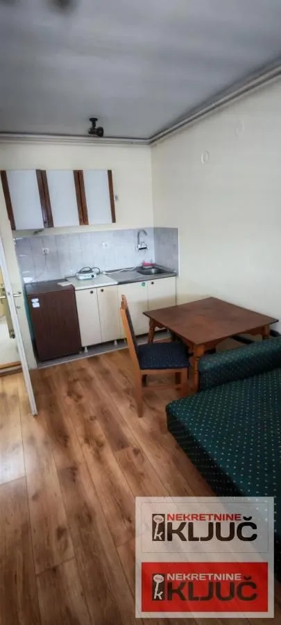 Izdavanje, garsonjera, 23m², Liman 1, Novi Sad Sve Podlokacije