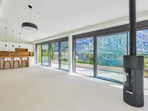 Prodaja, kuća, 479m², Prčanj, Kotor - image 13