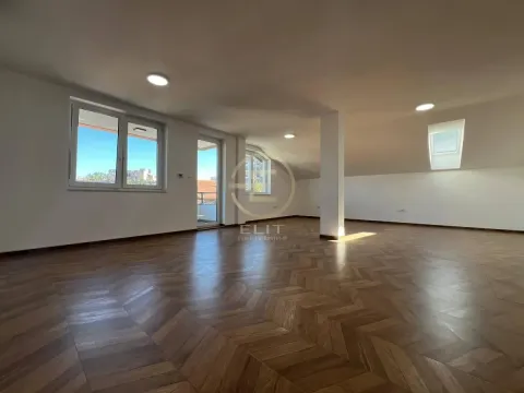 Izdavanje, poslovni prostor, 115m², Sajmište, Novi Sad - image 14