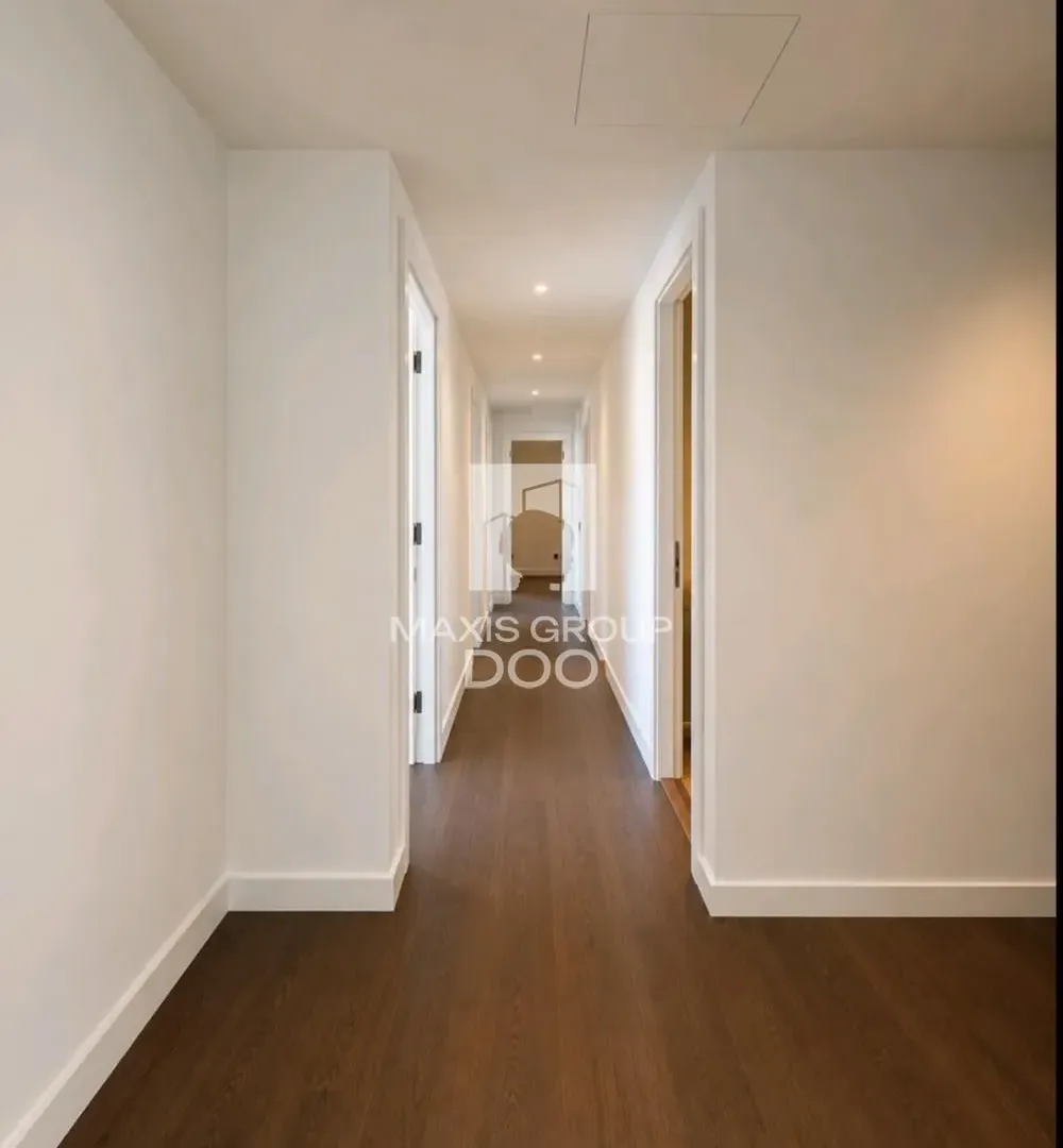 Sale, four bedroom apartment, 150m², Savski Venac, Beograd