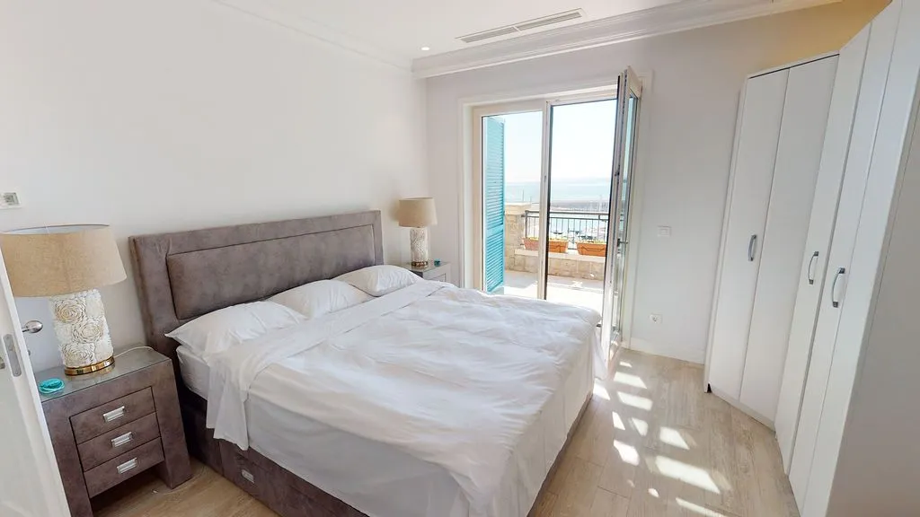 Prodaja, dvosoban stan, 123m², Kotor, Crna Gora