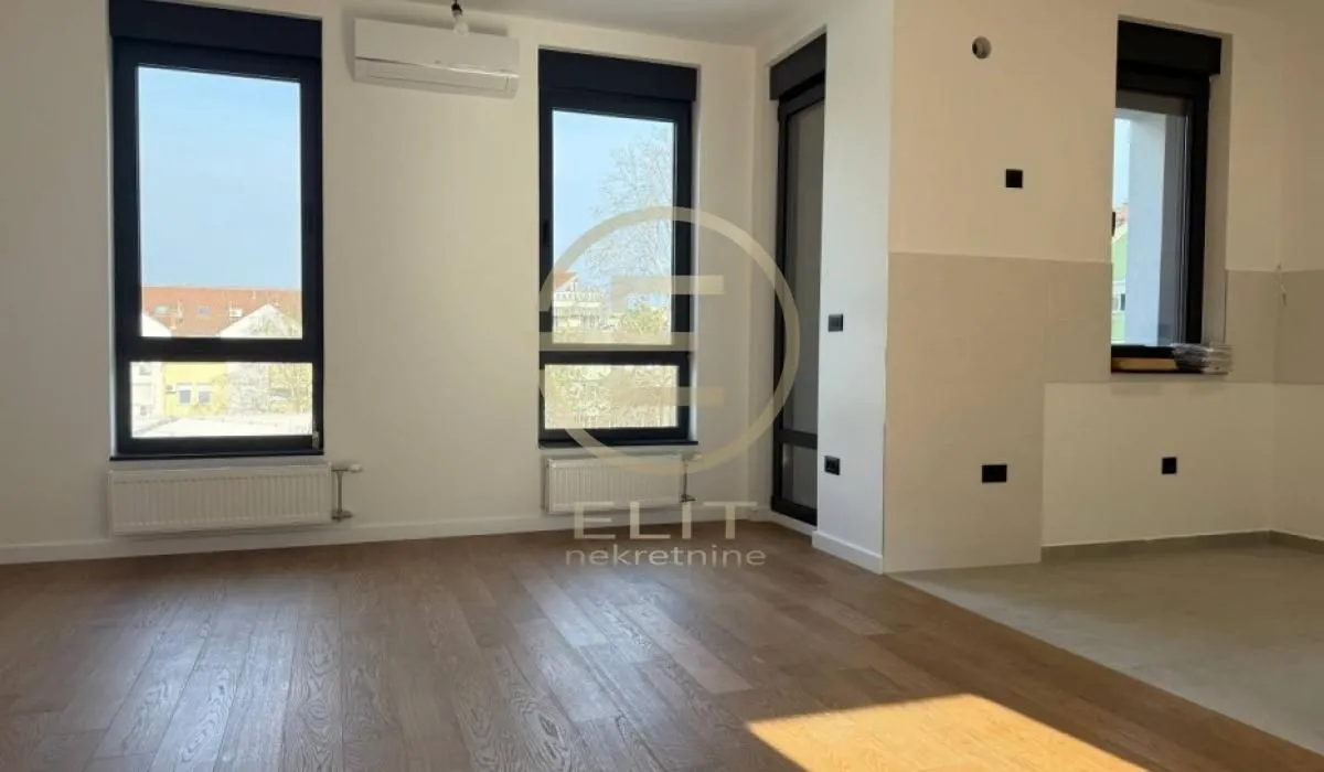 Prodaja, stan, 98m², Grbavica, Novi Sad Sve Podlokacije