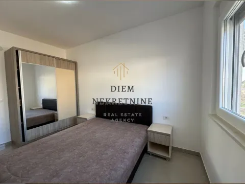 Prodaja, jednosoban stan, 59m², Šušanj, Bar - image 5