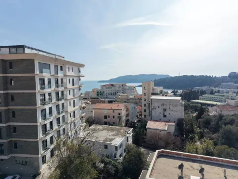 Sale, one bedroom apartment, 45m², Bečići, Budva - image 6