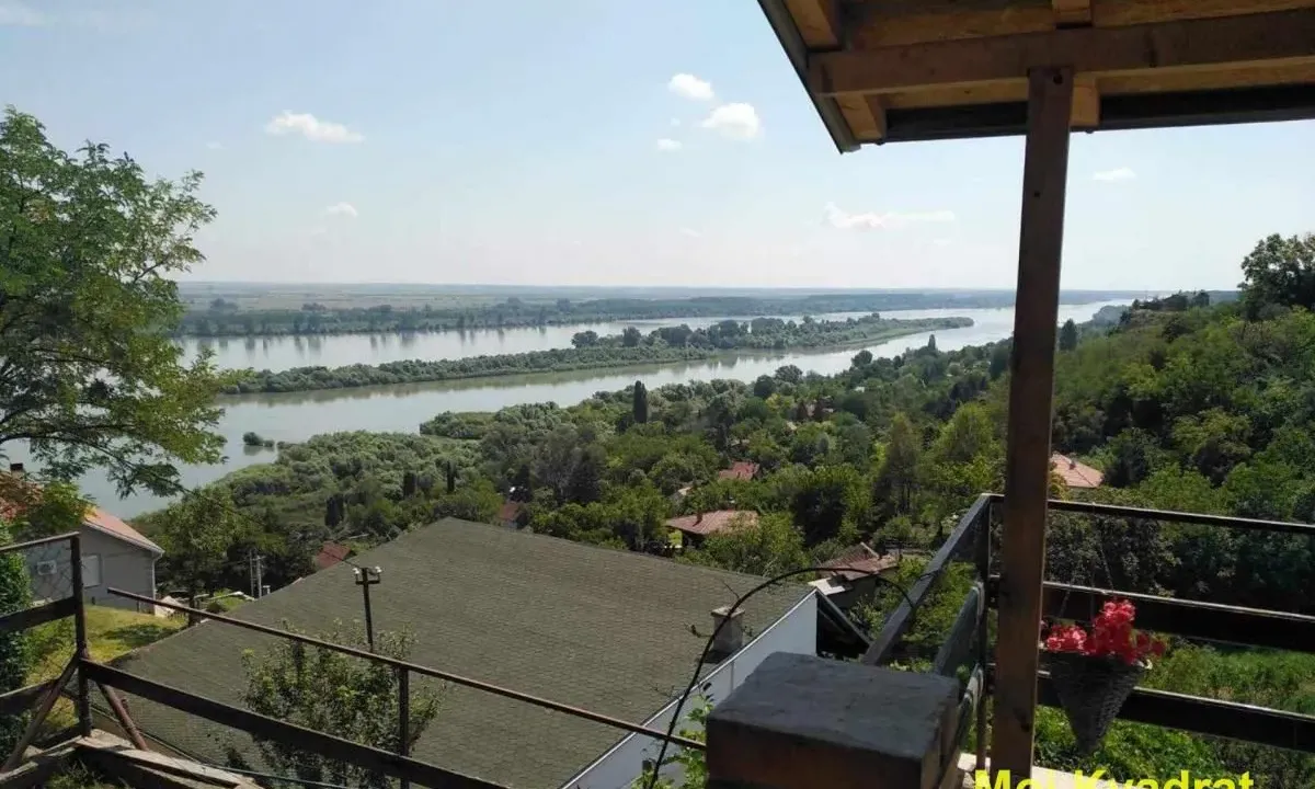 Sale, house, 240m², Stari Slankamen, Inđija