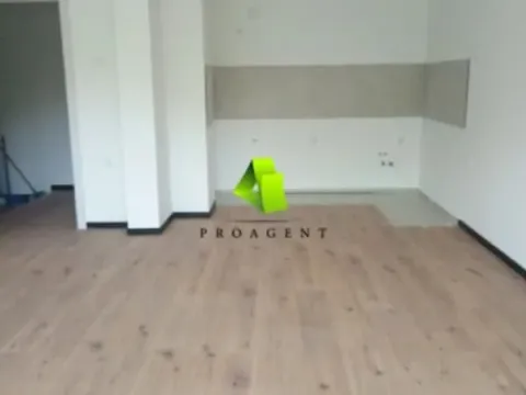 Izdavanje, poslovni prostor, 85m², Medijana, Niš