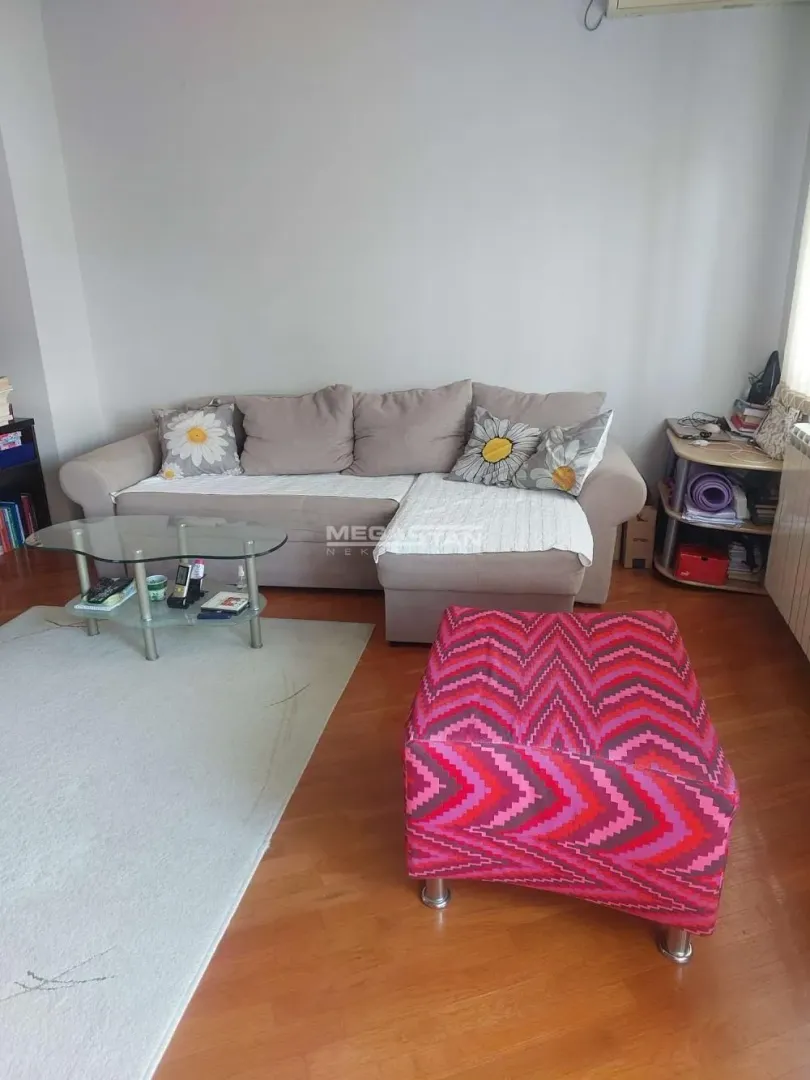 Prodaja, dvosoban stan, 52m², Voždovac Sve Podlokacije, Beograd
