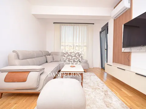 Izdavanje, dvosoban stan, 66m², Stari Aerodrom, Podgorica - image 12