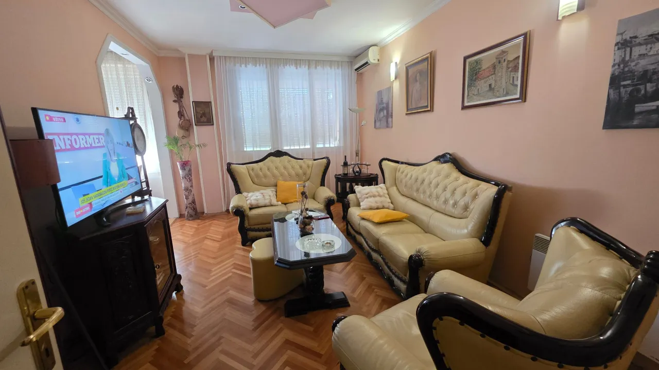 Sale, two bedroom apartment, 76m², Centar, Podgorica