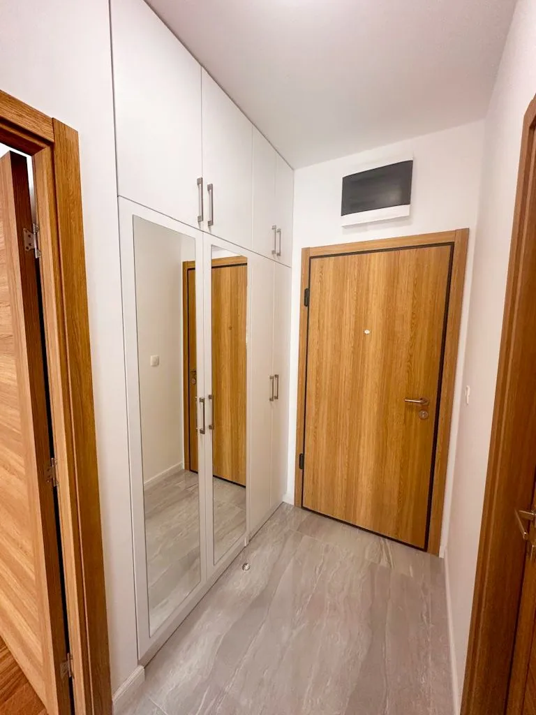 Izdavanje, jednosoban stan, 45m², City Kvart, Podgorica