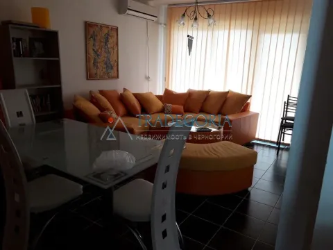 Prodaja, kuća, 280m², Bar, Crna Gora - image 29