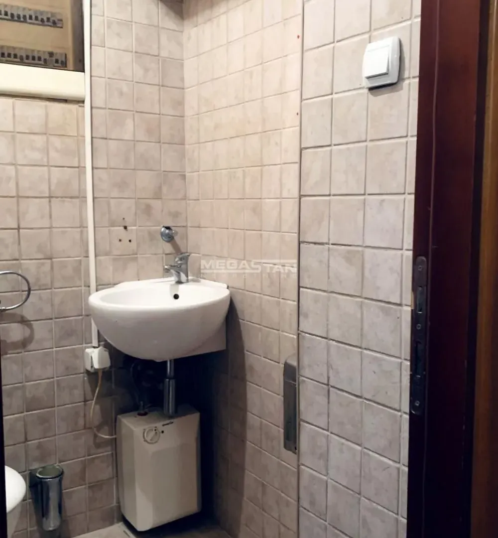 Rent, office space, 145m², Stari Grad, Beograd