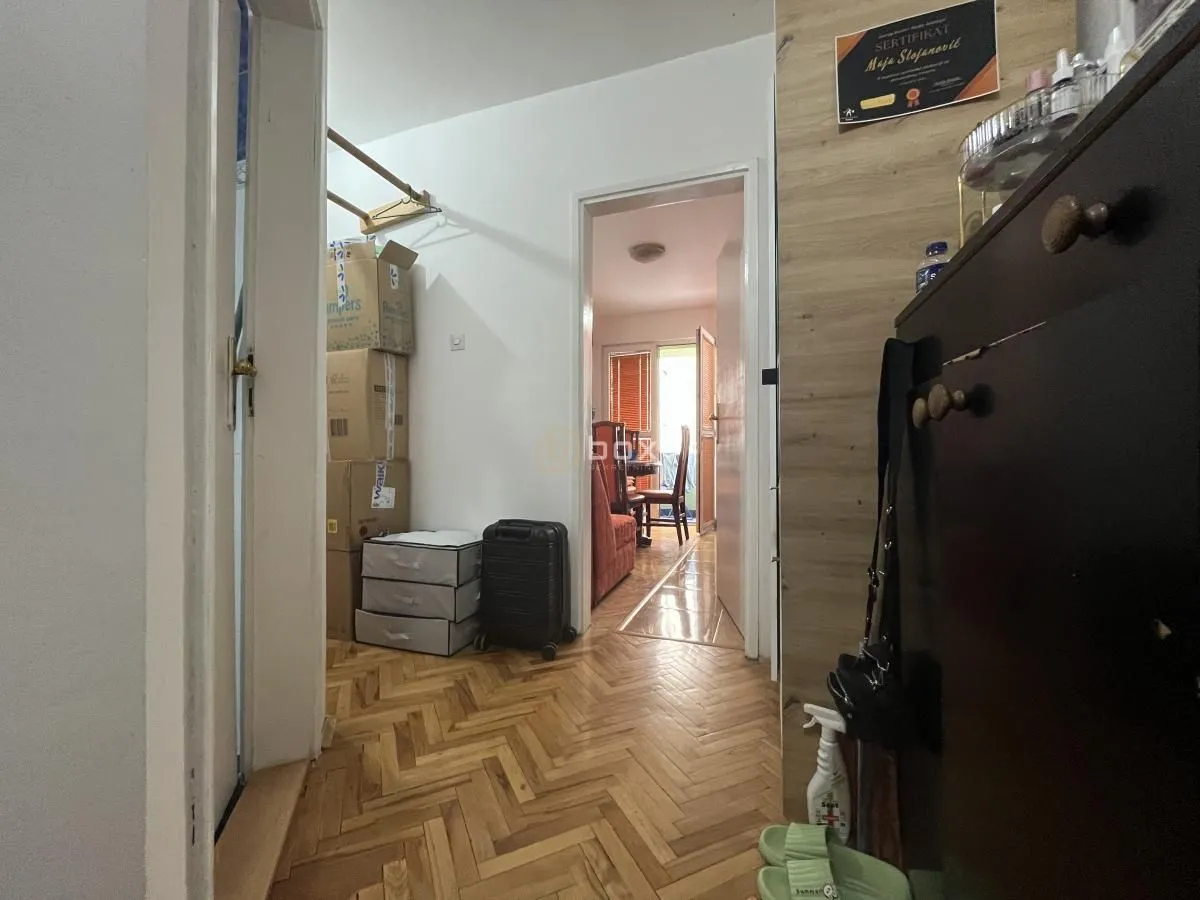 Izdavanje, jednosoban stan, 40m², Medijana, Niš