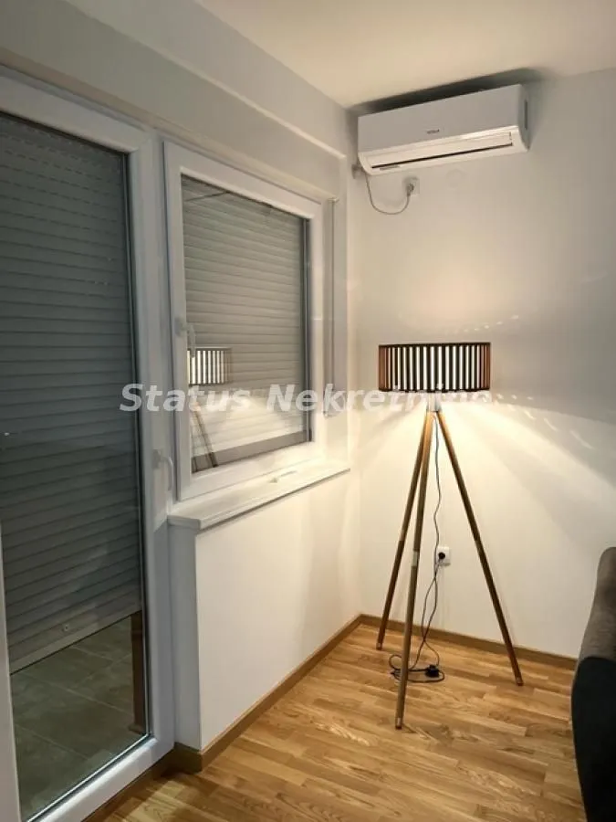 Izdavanje, dvosoban stan, 45m², Petrovaradin, Novi Sad