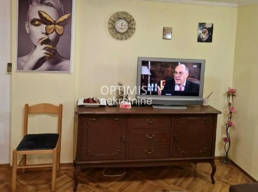 Izdavanje, dvosoban stan, 65m², Čukarica, Beograd