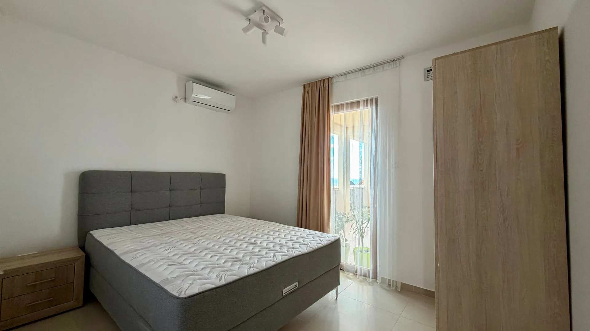 Prodaja, kuća, 185m², Krimovica, Kotor