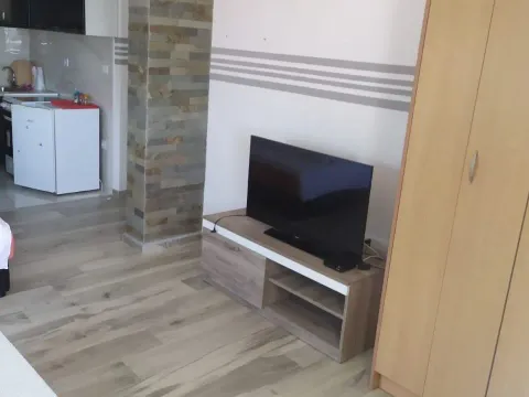 Rent, one bedroom apartment, 35m², Popovići, Bar - image 4