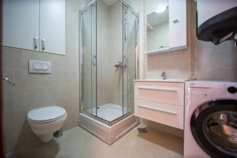 Rent, two bedroom apartment, 88m², Bečići, Budva - image 8