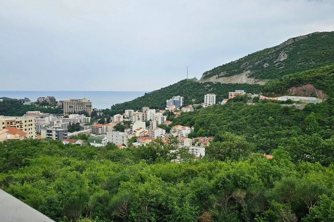 Sale, one bedroom apartment, 54m², Bečići, Budva