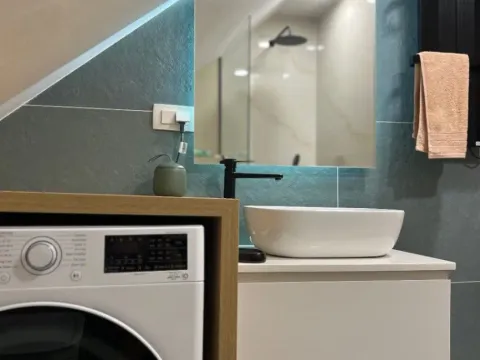 Izdavanje, stan, 64m², Bajice, Cetinje - image 2