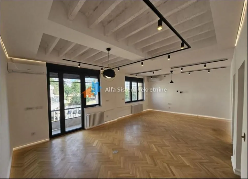Izdavanje, dvosoban stan, 50m², Savski Venac, Beograd