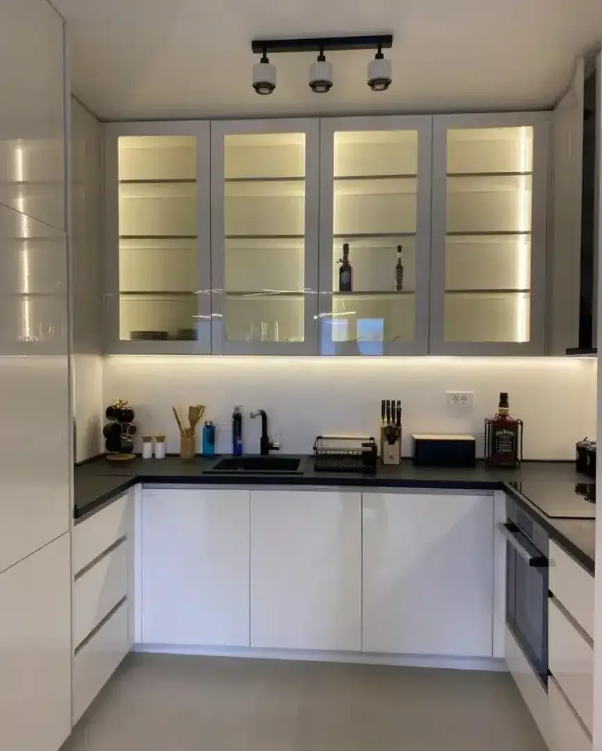Izdavanje, dvosoban stan, 70m², New City, Podgorica
