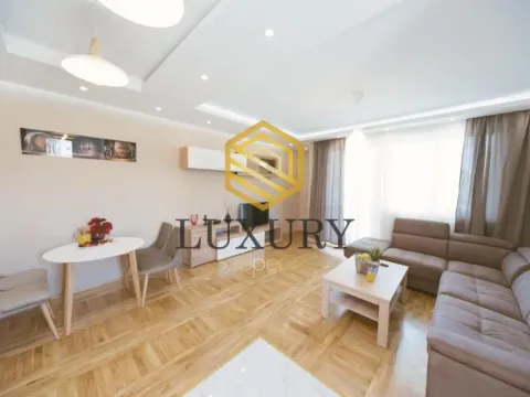 Izdavanje, dvosoban stan, 78m², Centar, Podgorica - image 13