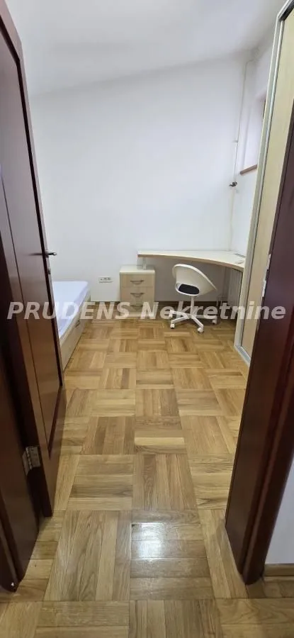 Prodaja, trosoban stan, 84m², Crveni Krst, Beograd