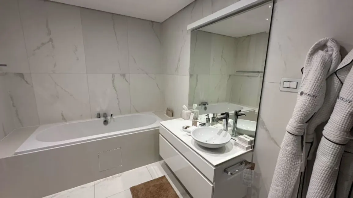 Sale, three bedroom apartment, 198m², Dukley Gardens, Budva