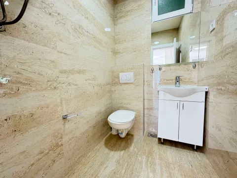 Sale, house, 170m², Zagorič, Podgorica - image 12