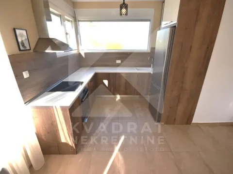 Rent, house, 146m², Tološi, Podgorica - image 4