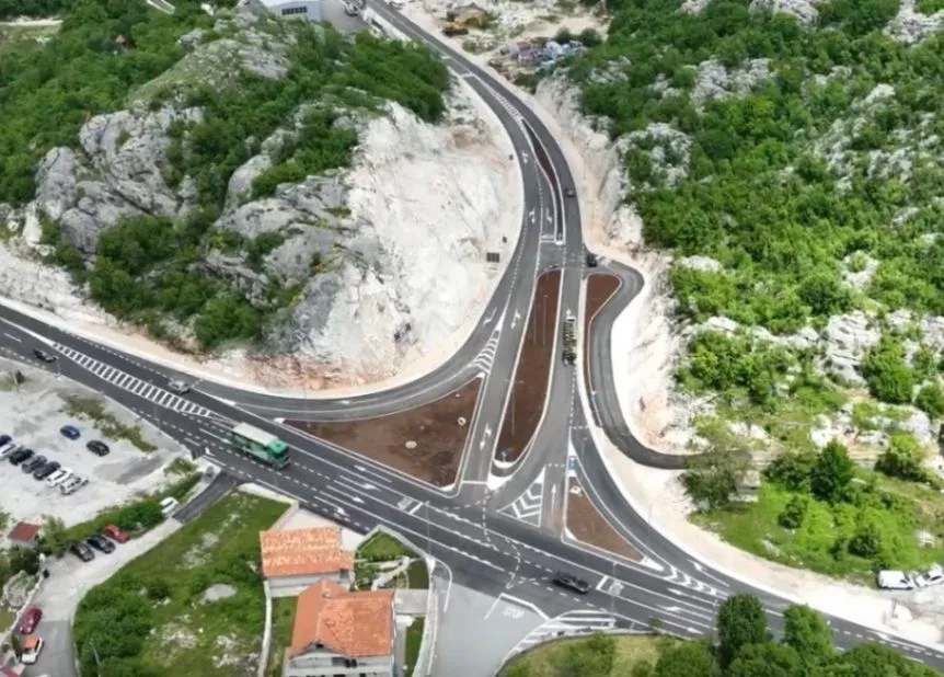 Prodaja, plac, 40000m², Cetinje, Crna Gora