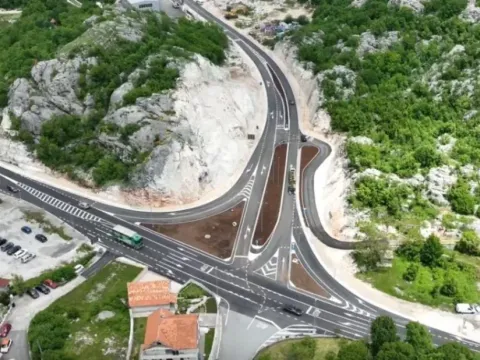 Prodaja, plac, 40000m², Cetinje, Crna Gora - image 8